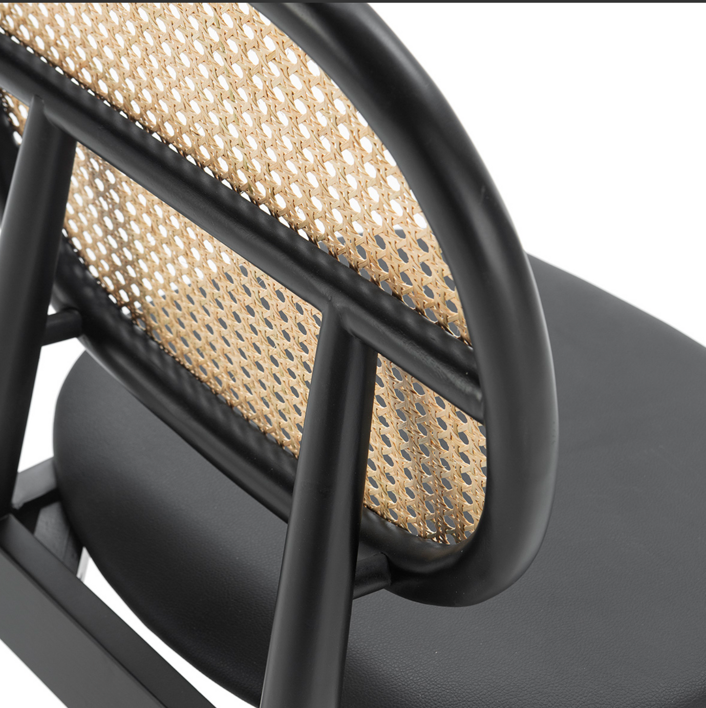 Silla Ratán y Madera Negra con Detalle Dorado Estilo Vintage | Thai Natura | Retrotimes