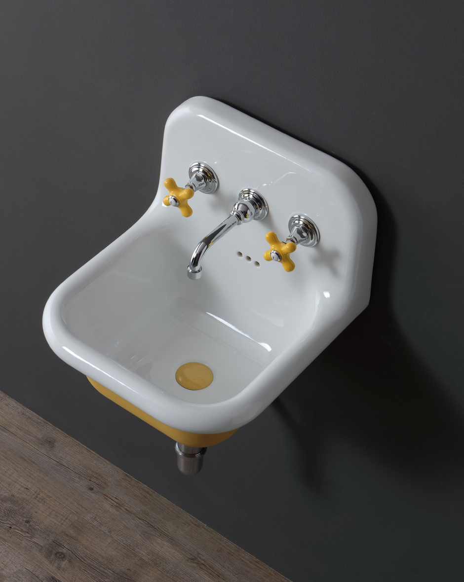 vista interior lavabo true colors pequeño color exterior amarillo