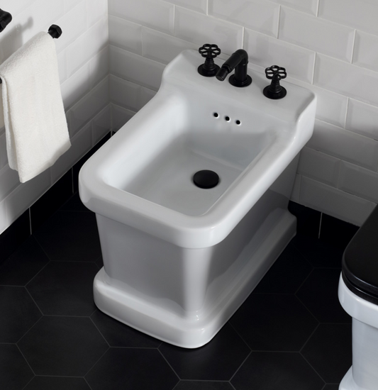 imagen bidet Industrialis  a tierra con grifería 
