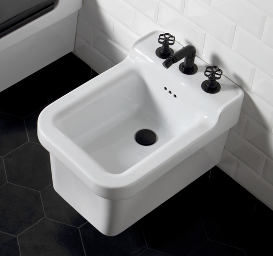 imagen bidet suspendido Industrialis con grifería