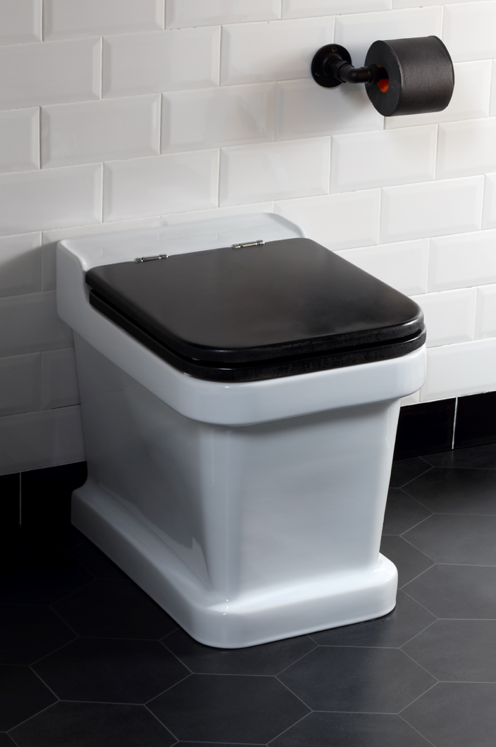 ambientación baño con portarollos wc Industrialis en RAL negro