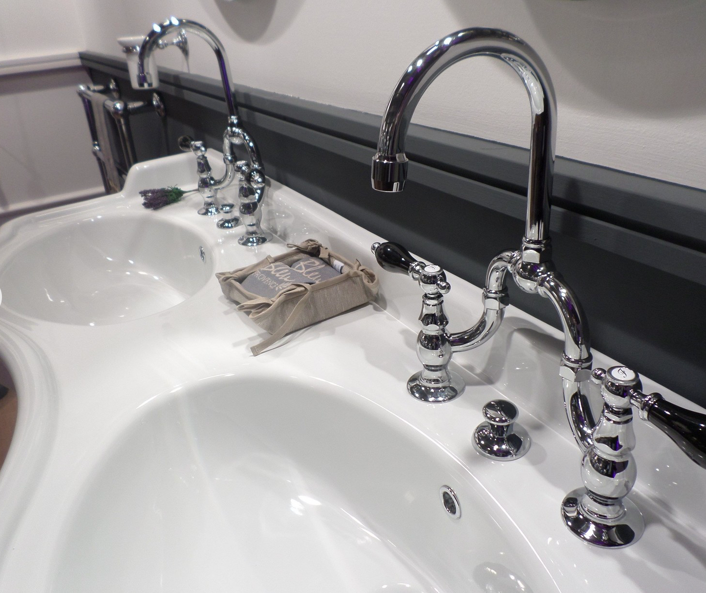 imagen grifería lavabo puente alto cromo
