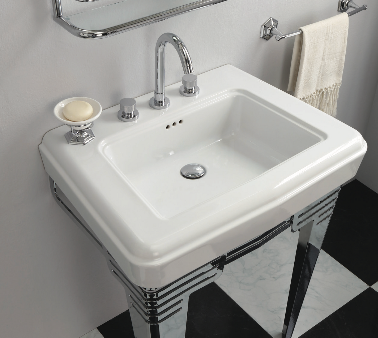 ambientación baño con grifería So Fifties cromo