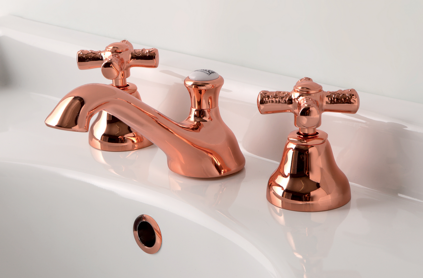 imagen grifería lavabo RL102 en cobre 