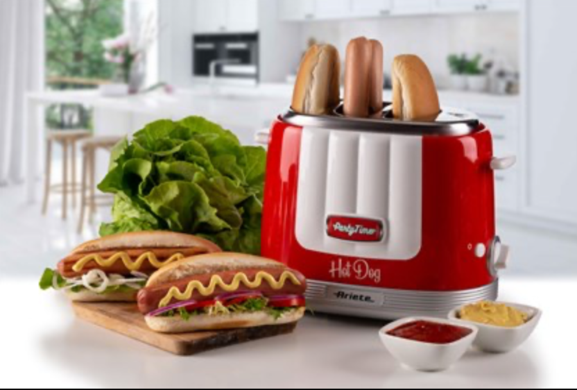 ambientación con máquina Hot Dog Party Time roja de Ariete estilo Retro