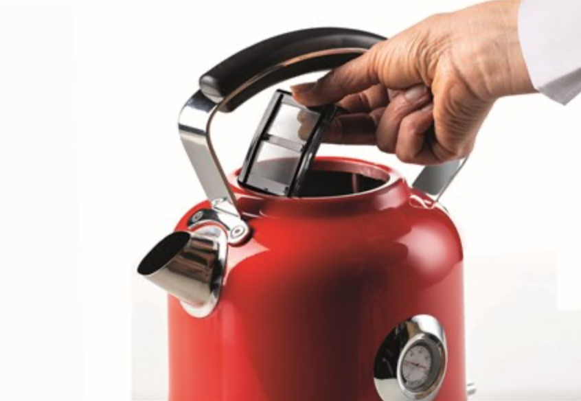 detalle hervidor Moderna rojo de Ariete estilo Retro