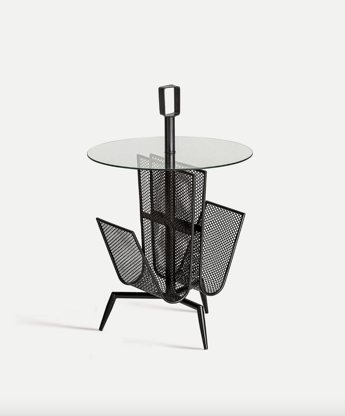 IMAGEN MESA AUXILIAR CON REVISTERO FUSSEN