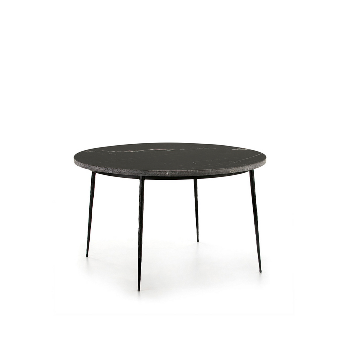 Mesa comedor mármol negro mate ambientada en salón
