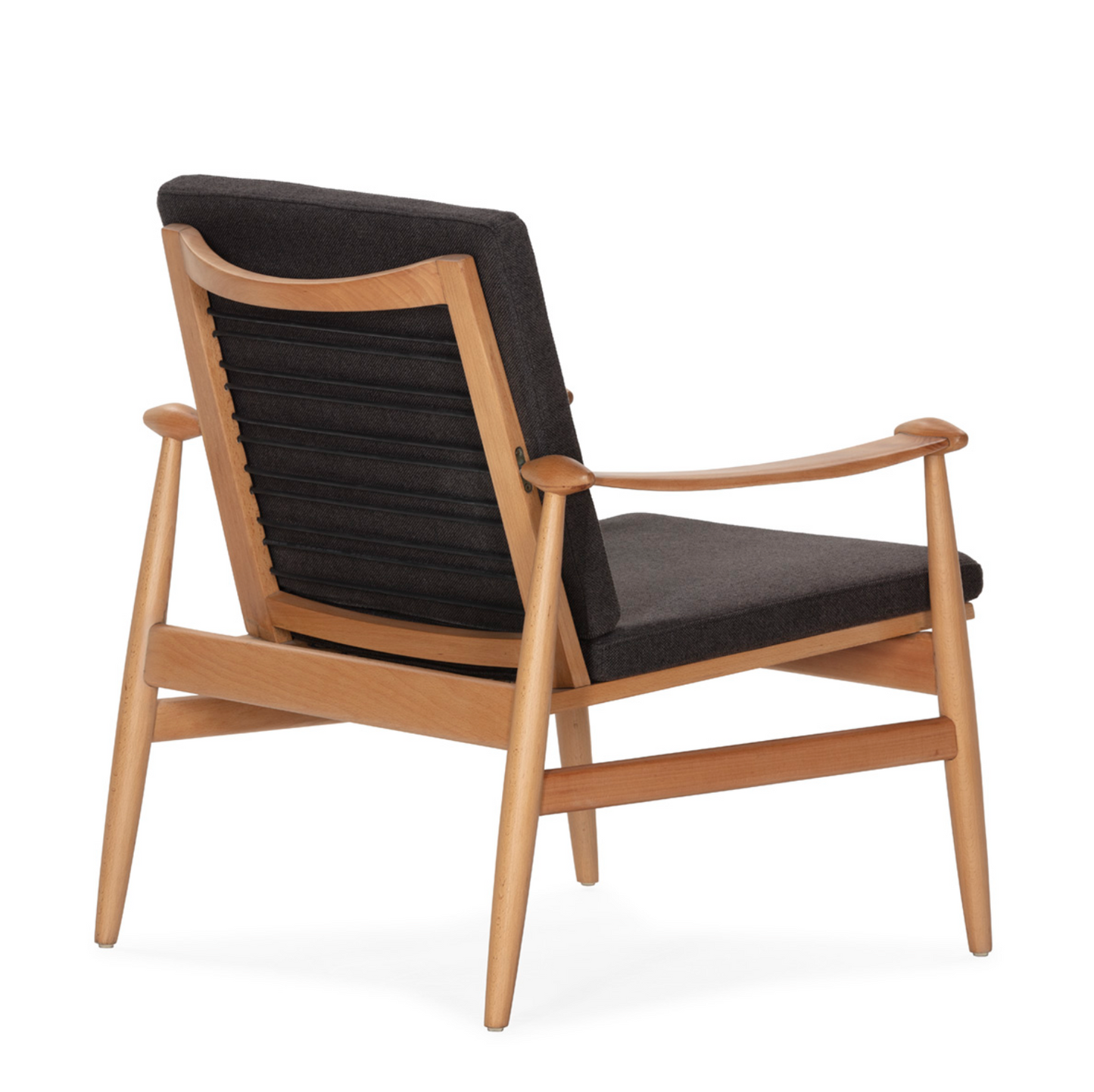 Sillón Escandinavo Mid-Century de Haya Natural y Tela Negra | Thai Natura
