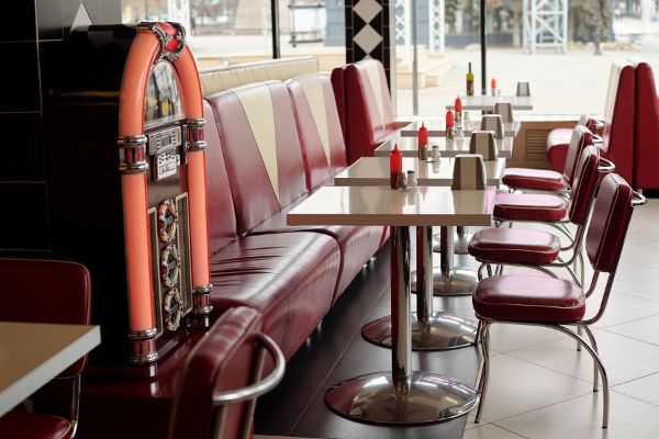 Como decorar un restaurante con estilo vintage