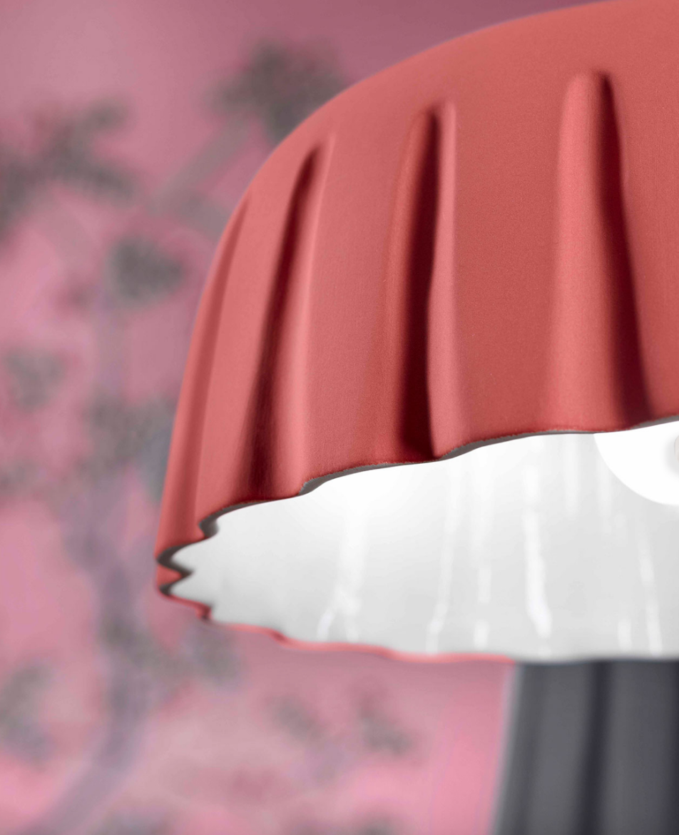 detalle lámpara Madame Gres C2570 en Rosa Coral